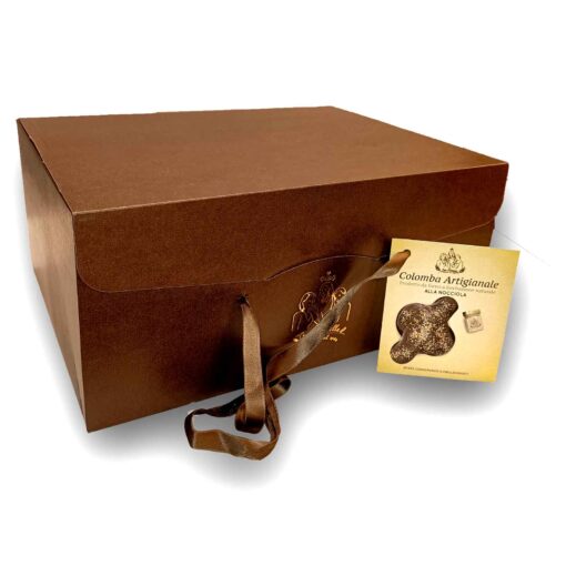 Colomba pasquale artigianale alle nocciole con crema spalmabile 1 Kg